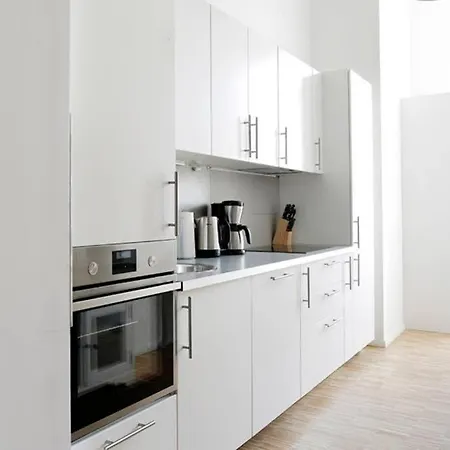 Sc 06 By Rockchair L Superhost Status L 4 Bedrooms Boxspringbeds 2 Bathrooms Balcony Elevator - Cozy Family & Business Flair Welcomes You! Apartmán