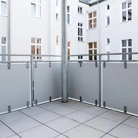 Apartmán Sc 06 By Rockchair L Superhost Status L 4 Bedrooms Boxspringbeds 2 Bathrooms Balcony Elevator - Cozy Family & Business Flair Welcomes You!