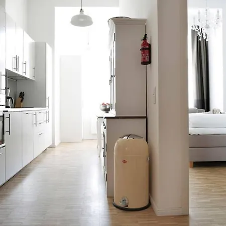 公寓 Sc 06 By Rockchair L Superhost Status L 4 Bedrooms Boxspringbeds 2 Bathrooms Balcony Elevator - Cozy Family & Business Flair Welcomes You! *