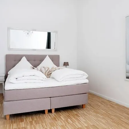 公寓 Sc 06 By Rockchair L Superhost Status L 4 Bedrooms Boxspringbeds 2 Bathrooms Balcony Elevator - Cozy Family & Business Flair Welcomes You!