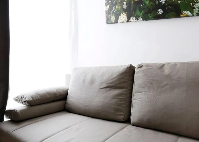 Sc 06 By Rockchair L Superhost Status L 4 Bedrooms Boxspringbeds 2 Bathrooms Balcony Elevator - Cozy Family & Business Flair Welcomes You! *