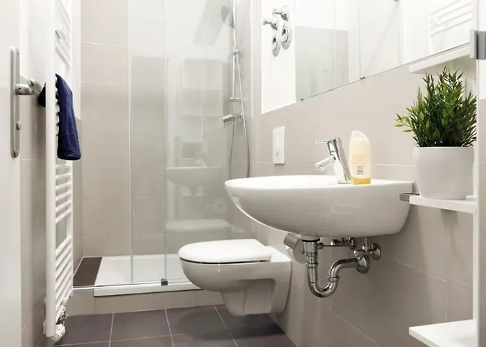 Appartamento Sc 06 By Rockchair L Superhost Status L 4 Bedrooms Boxspringbeds 2 Bathrooms Balcony Elevator - Cozy Family & Business Flair Welcomes You! *