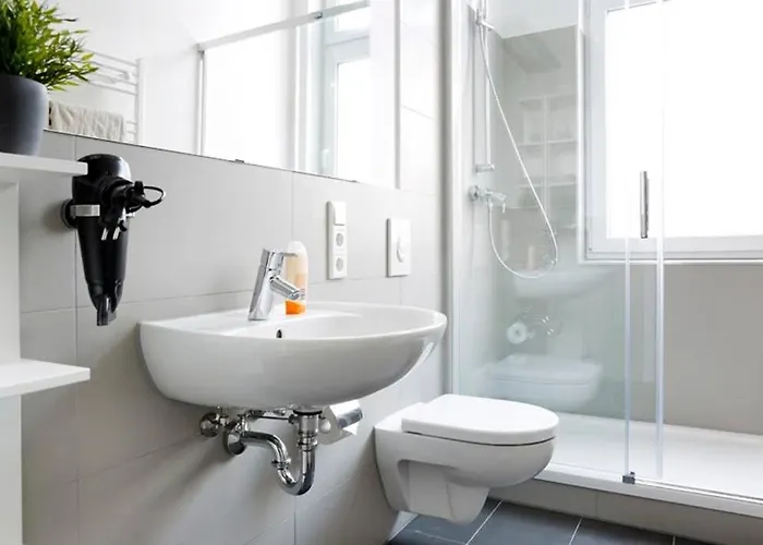 Sc 06 By Rockchair L Superhost Status L 4 Bedrooms Boxspringbeds 2 Bathrooms Balcony Elevator - Cozy Family & Business Flair Welcomes You! 베를린