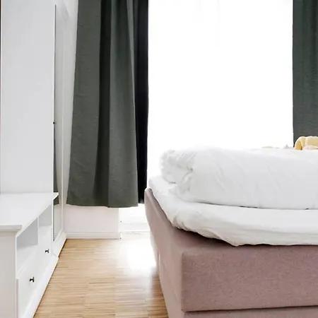 Sc 06 By Rockchair L Superhost Status L 4 Bedrooms Boxspringbeds 2 Bathrooms Balcony Elevator - Cozy Family & Business Flair Welcomes You! 柏林