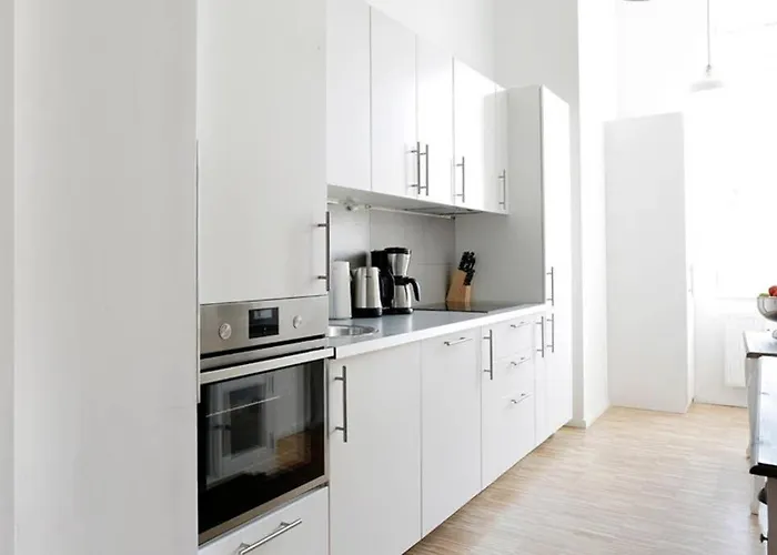 Sc 06 By Rockchair L Superhost Status L 4 Bedrooms Boxspringbeds 2 Bathrooms Balcony Elevator - Cozy Family & Business Flair Welcomes You! Apartamento