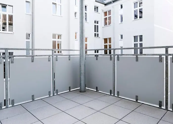 Apartamento Sc 06 By Rockchair L Superhost Status L 4 Bedrooms Boxspringbeds 2 Bathrooms Balcony Elevator - Cozy Family & Business Flair Welcomes You!